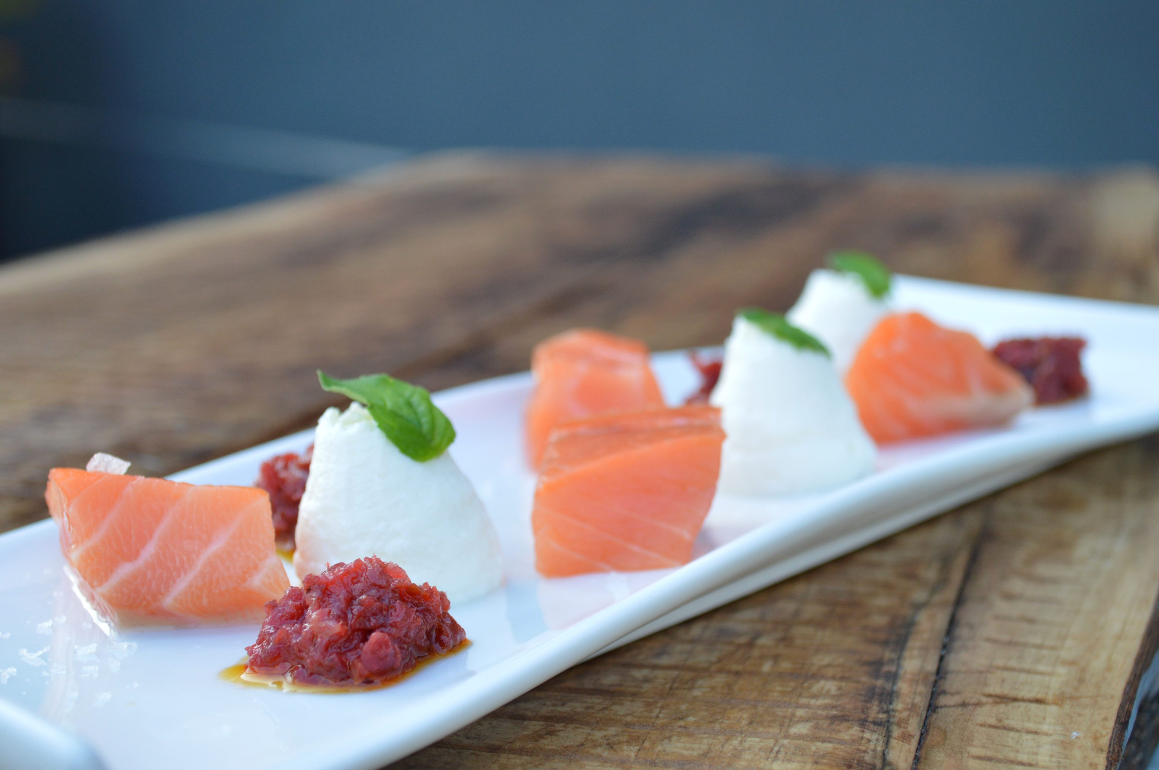 Salmone affumicato, ricotta e salsa di Anna